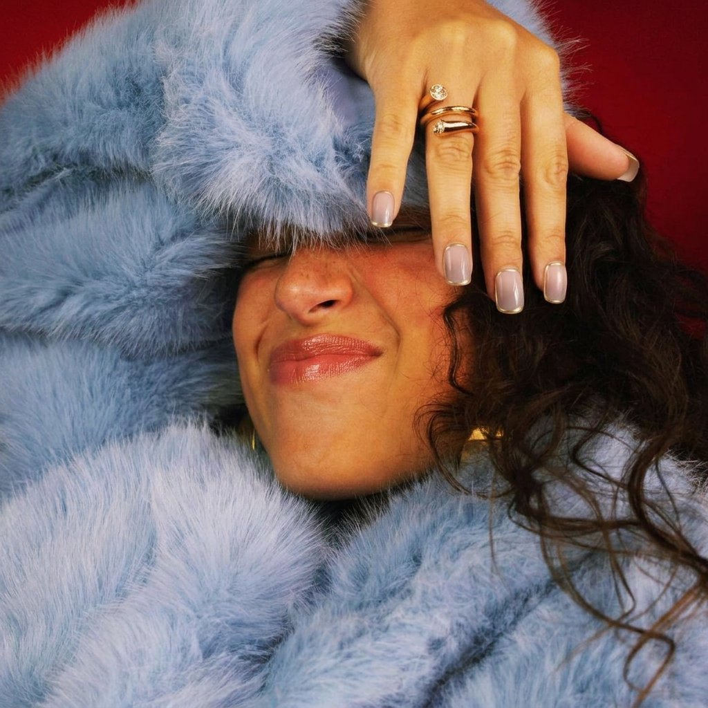 Champagne Glow | Reusable Press-On Nails | 24 Pcs | Gold French Tip | Square Shape | Medium