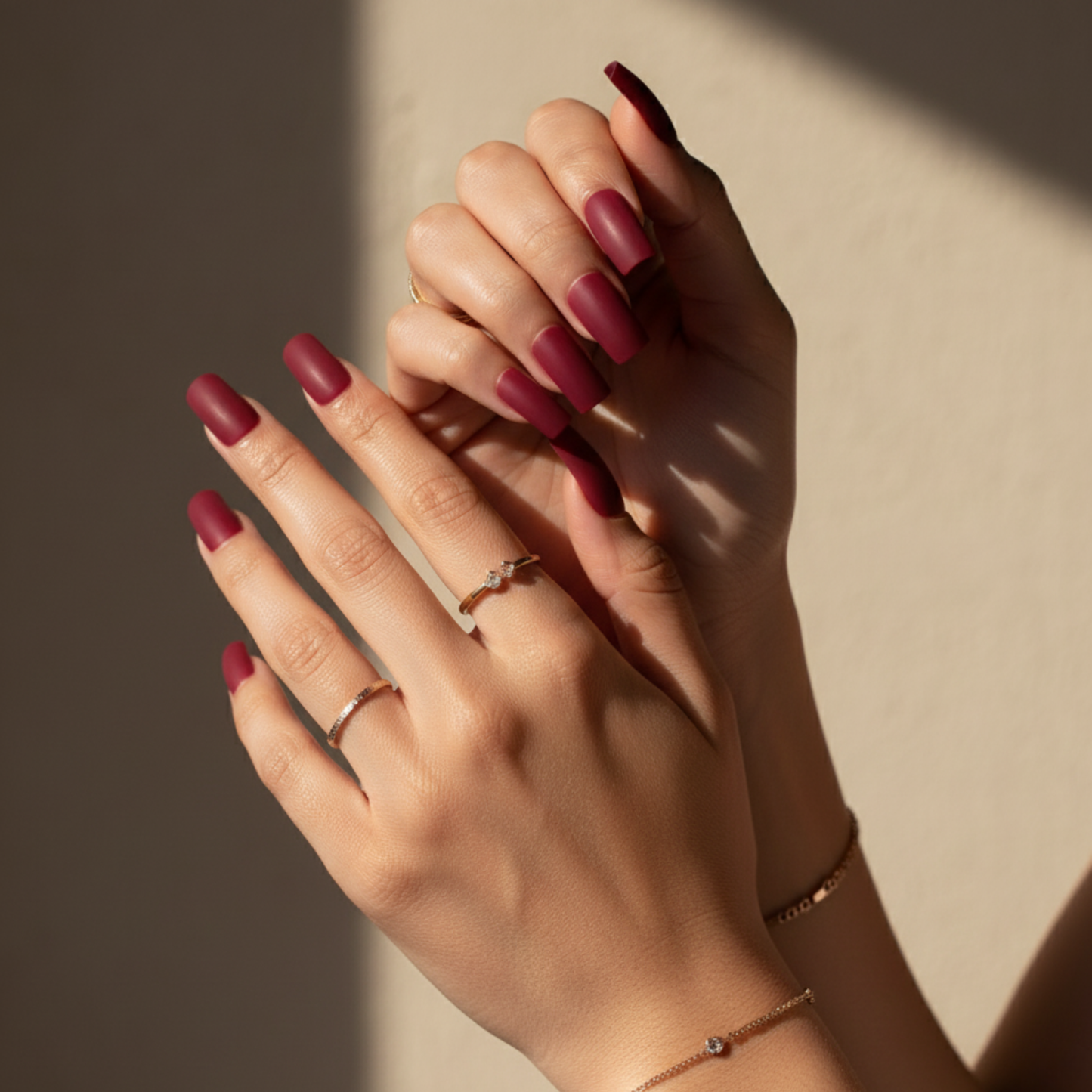 Red Velvet | Reusable Press-On Nails | 24 pcs | Red | Square Shape | Long