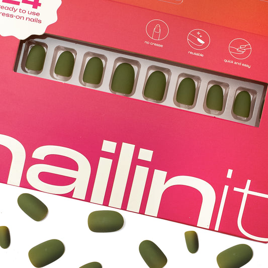 Olive You | Reusable Press-On Nails | 24 pcs | Green | Oval nails | Short