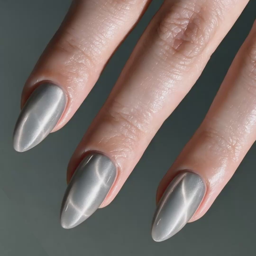 Load video: Soft Whip | Reusable Press-On Nails | 24 Pcs | Cool Grey Cat Eye | Almond Shape | Medium