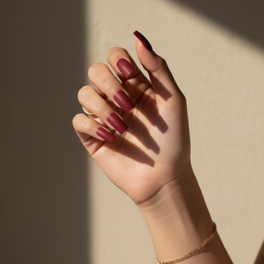 Red Velvet | Reusable Press-On Nails | 24 pcs | Red | Square Shape | Long