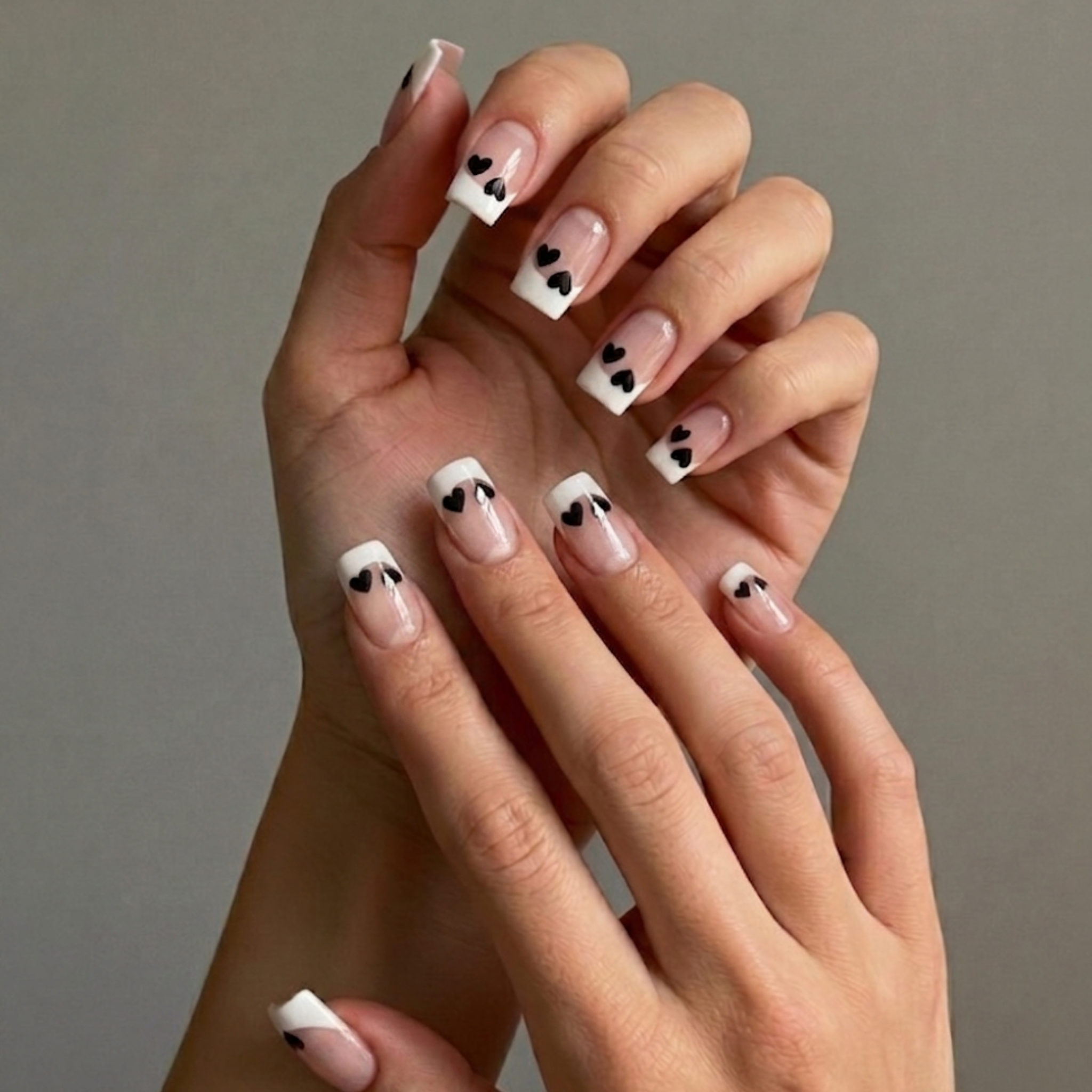 Heart Breaker | Reusable Press-On Nails | 24 Pcs | Yellow French Tip | Square Shape | Medium